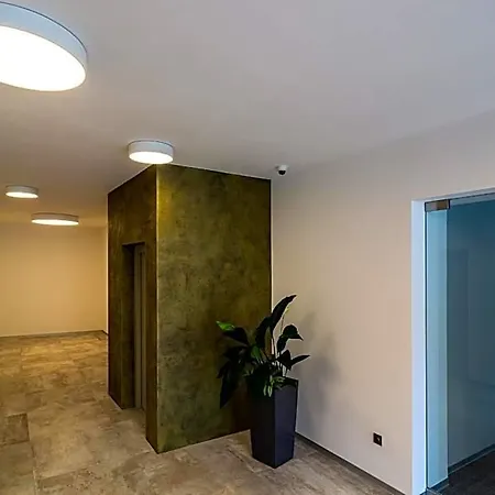Bohemia 4*