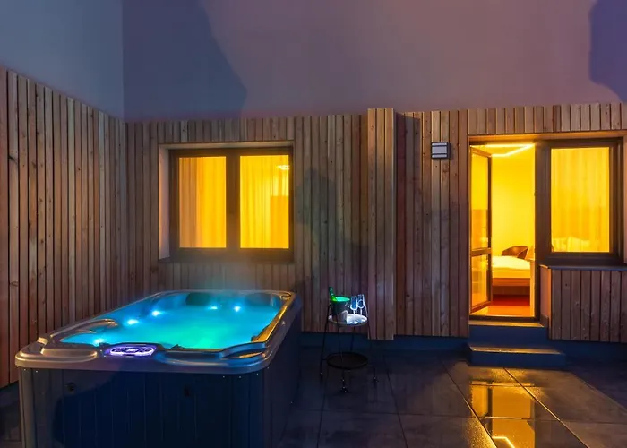 فندق Bohemia 4*